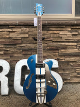 Load image into Gallery viewer, Duesenberg Starplayer TV Mike Campbell I